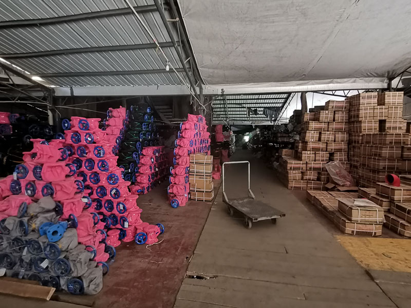 倉(cāng)庫(kù)一角