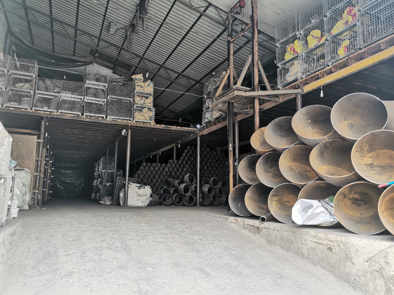 倉(cāng)庫(kù)一角